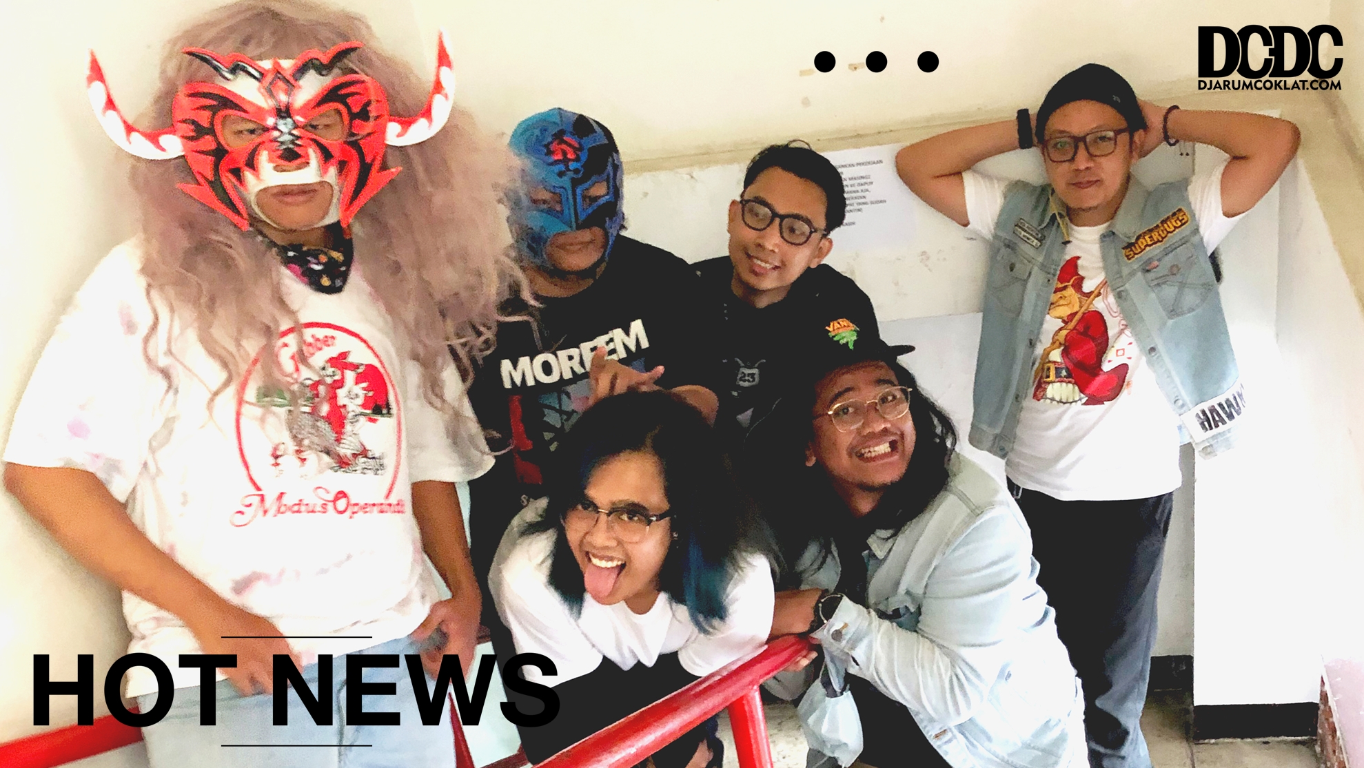Ugal-ugalan Bersama 'Rock Datang Bulan', Sebuah Debut Album dari Band Penghancur Musik Rock Indonesia